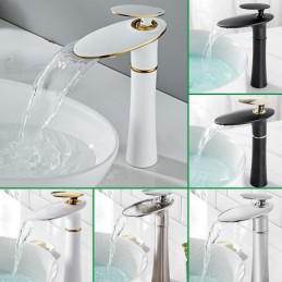 Cascata níquel escovado...